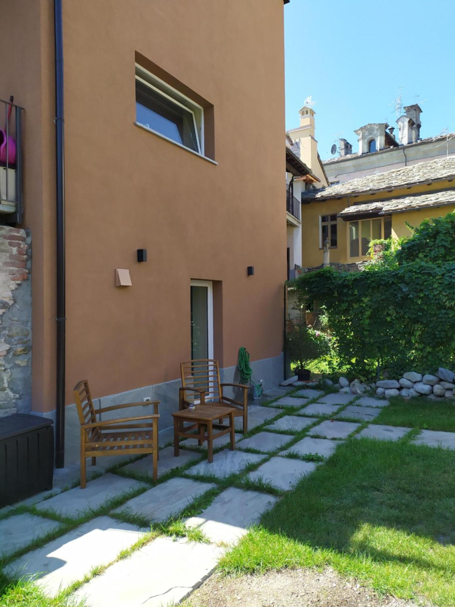 Maison Soleil - Il Giardino - Affitti Brevi Italia * Aosta